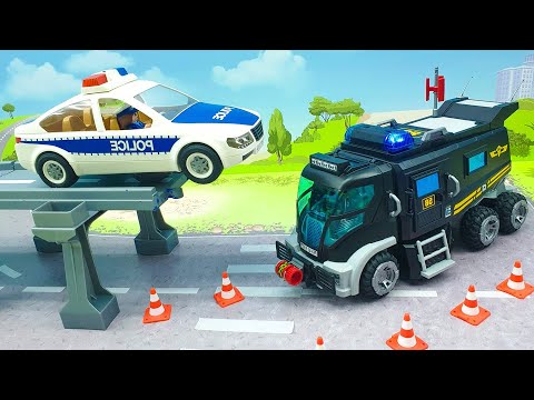 Видео: Видео с игрушками для детей - Полицейская академия! Мультики про игрушки на русском 2023.