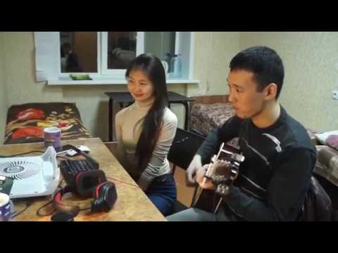 Видео: Девушка красиво поёт (саха) 2