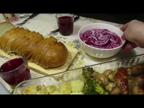 Видео: КОЛБАСКИ И КАПУСТА  В ДУХОВКЕ. САЛАТ ФУНЧОЗА ИЗ РИСОВОЙ ЛАПШИ