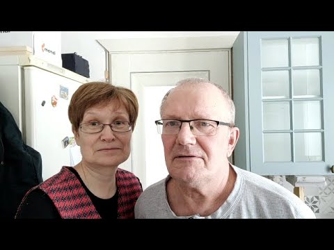 Видео: Жизнь в деревне зимой: мечтаем о прихожей, сушим газеты. Сосульки днем и ночью. Святой источник.