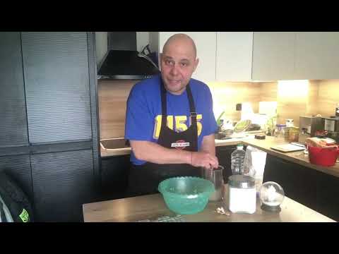 Видео: Тесто за пица: Оригиналът! How to make dough at home!