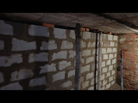 Видео: СТІНА! THE WALL! Відновлюємо погріб!