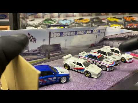 Видео: Коллекция BMW 1:64 , Hot Wheels, matchbox , MIniGT . Начало )