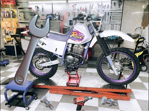 Видео: Yamaha TTR 250 (обслуживание) Регулировка клапанов