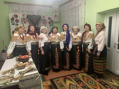 Видео: клуб-філія с.Плесківці.Тематичний вечір "Берегиня вроди-хустка"