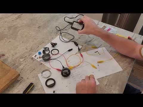 Видео: Jeep CJ7 1981 258 Часть 2: Разборка и «починка» датчика давления масла