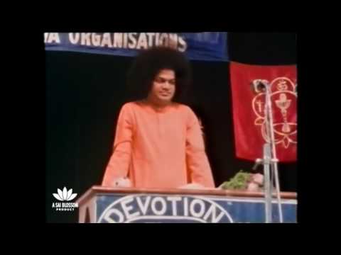 Видео: Сатья Саи Баба 50 летие 5 часть День Бал Викас