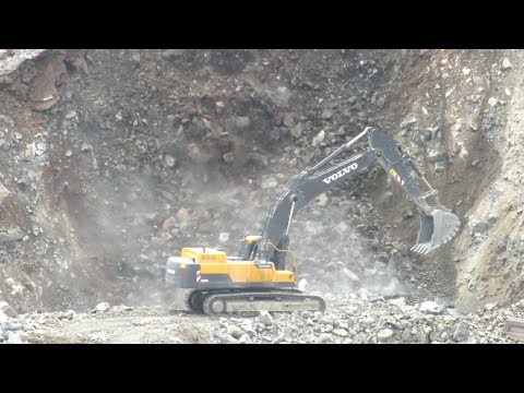 Видео: Обвал в карьере, Экскаватор Volvo EC480 и БЕЛАЗ-7540