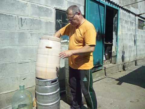 Видео: Как сделать Абрикосовое вино № - 2