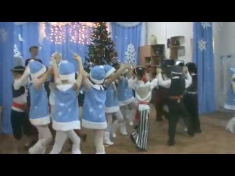 Видео: новогодний вход на праздник "Что такое зима"