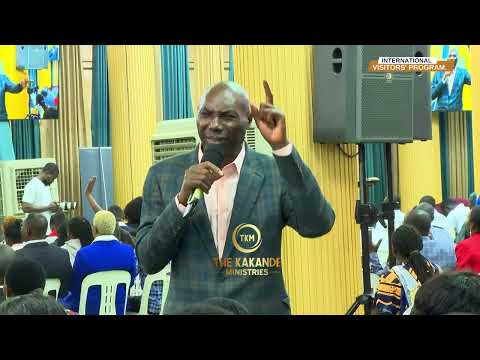 Видео: ПЕРЕСТАНЬТЕ ЖАЛОВАТЬСЯ, БОГ ЗНАЕТ ТВОЮ СИТУАЦИЮ И ОН ПРИДУМЫВАЕТ ОТВЕТ