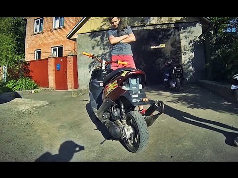 Видео: Обзор скутера Honda Dio 34