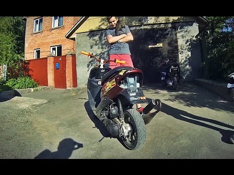 Видео: Обзор скутера Honda Dio 34