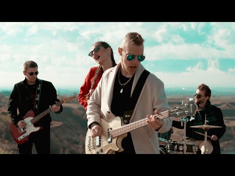 Видео: Innerglow ft. Lyrra - Znak / Знак [Official 4K Video]