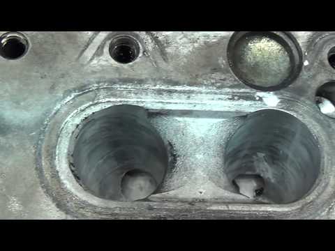 Видео: Теория ДВС: ГБЦ Мерседеса 5 цилиндров (обзор конструкции).