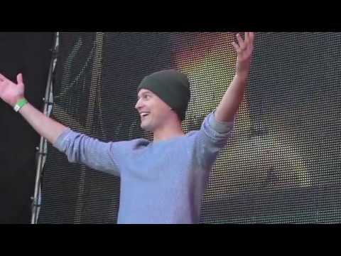 Видео: Трюк Коннора с монетой исполняет Брайан Декарт  | Detroit: Become Human