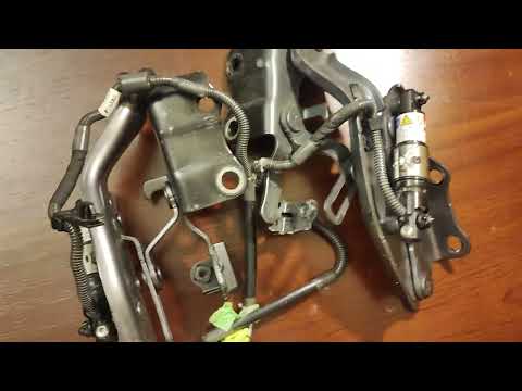 Видео: Пиропатроны петли капота lexus ES