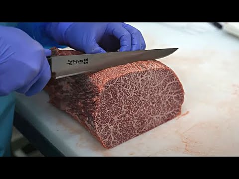 Видео: Мраморная говядина/Wagyu Beef  | Почему она такая дорогая?