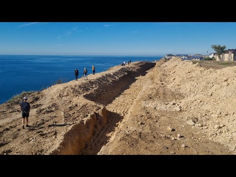 Видео: #АНАПА СПУСК 300 СТУПЕНЕЙ. ПЕРЕКОПАНО, НО СПУСКАЮТСЯ. ЗДЕСЬ БУДЕТ НАБЕРЕЖНАЯ.