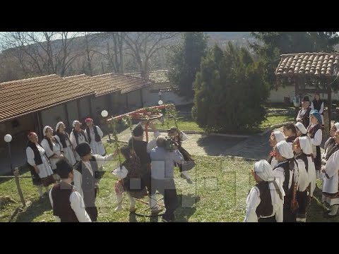 Видео: ПЪТУВАЙ С БНТ2: ЕТНО - КАПАНЦИТЕ ОТ САДИНА, ГЕЦОВО И ТОПЧИИ (2017)