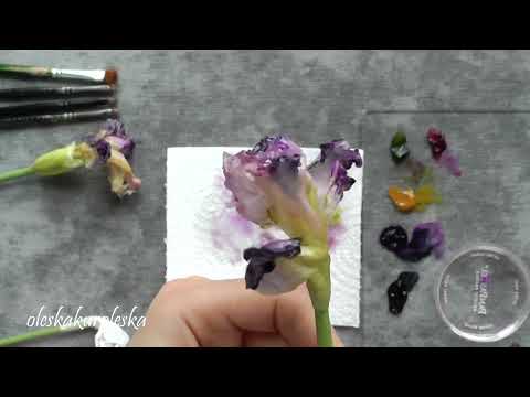 Видео: Окрашиваю увядающий цветок из холодного фарфора. Painting a fading flower from cold porcelain.