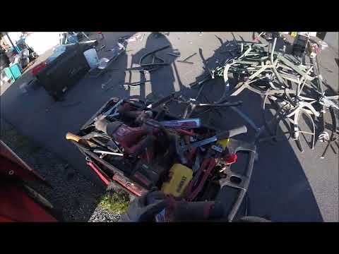 Видео: Возвращаемся во двор, убираем ещё больше металлолома