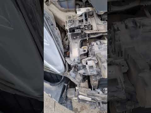 Видео: Осмотр после снятия переднего бампера и дефектовка морды на PORSCHE Cayenne S!