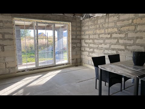 Видео: 👉 “Будівництво йде! Підшивка стелі, рейки, двері й вікно вже тут”