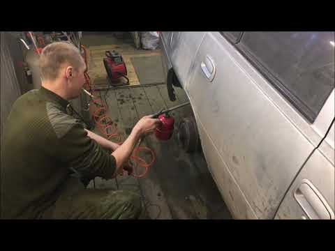 Видео: Замена сальник привода кпп Daewoo Nexia