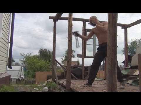 Видео: Топор и мачете. Тренировка на столбе