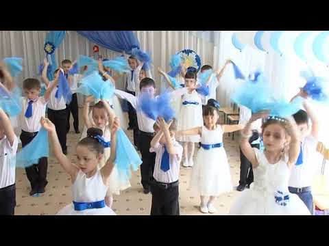 Видео: Вход выпускников на утренник «Парус детства»