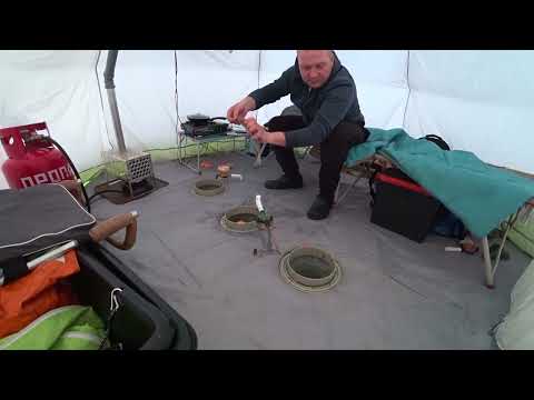 Видео: 2 ДНЯ НА ЛЬДУ ПОЙМАЛ ЛЕЩА ЛОВЛЮ В ПАЛАТКЕ ЛОТОС 5