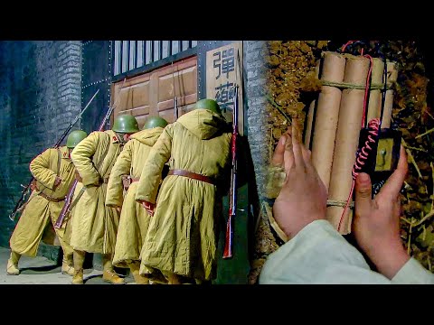 Видео: Китайские деревенские девушки перевозили японское оружие, роя туннели!