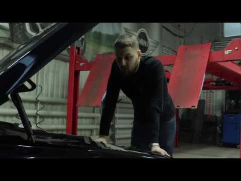 Видео: BMW F30 316i с двигателем N13 жор масла , как поменять дворники на BMW и обслуживание в 2020 году ..
