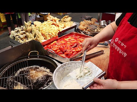 Видео: Самый популярный ресторан ттокпокки в Корее!!! Tteokbokki,Жареная еда,Пломбир/BEST17!!!!!
