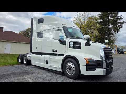 Видео: Взгляд изнутри нового Mack PIONEER Elite #роскошь #дизель #грузовик #технологии #грузоперевозки