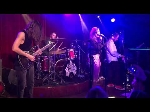 Видео: Маша Hima - «Перезвоню», 14.02.2019