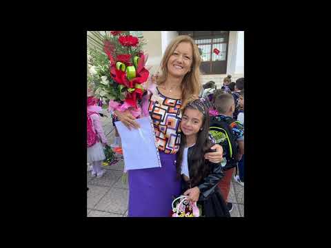 Видео: Песен за Антония и Борислава