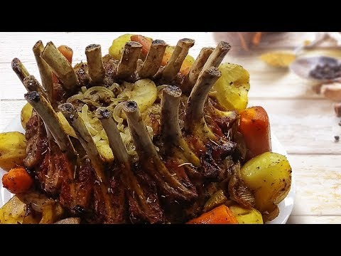 Видео: Корона из свиной корейки - праздничное мясное блюдо
