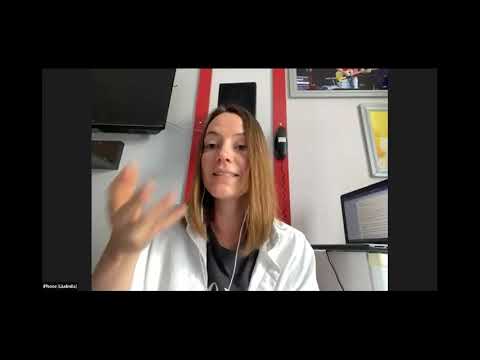 Видео: Почему не нужно бояться жестов и карточек в общении с ребенком?