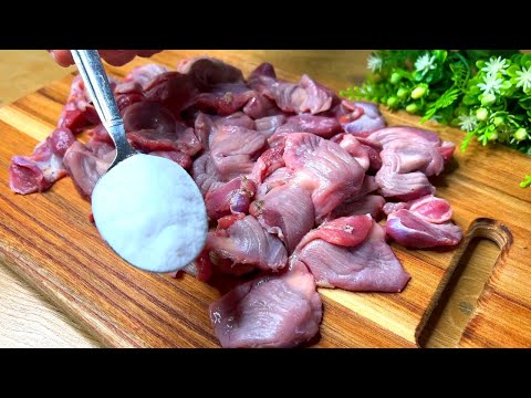 Видео: Бабушкин секрет приготовления нежного мяса 🐔Куриные желудки для мужа!