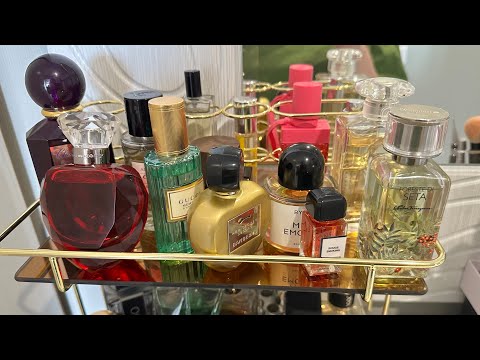 Видео: Парфюмерный гардероб на сентябрь #духи #парфюм #осень #коллекцияпарфюмерии #парфюмерныйобзор #аромат