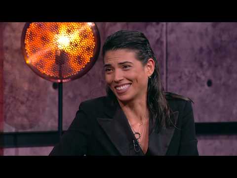 Видео: Шоуто на Николаос Цитиридис: Близначките Емануела и Доротея Толеви за техните любовни истории