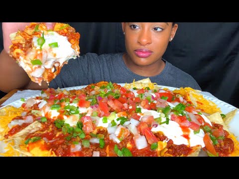 Видео: ASMR MUKBANG НАЧОС С ЗАГРУЗКОЙ ЧИЛИ С СЫРОМ NO TALKING АСМР МУКБАНГ 먹방 EATING SHOW