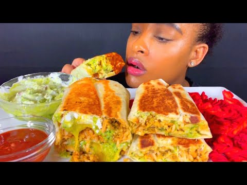 Видео: ASMR MUKBANG ОСТРЫЙ СЫР С КУРИНЫМИ БУРРИТОСАМИ НАСТОЯЩАЯ ЕСТЬ ЗВУКИ НЕ ГОВОРИТ 먹방 ЕСТЬ ШОУ