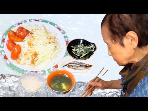 Видео: Японская бабушка: готовит ужин сукияки в 93 года | Трогательная японская домашняя кухня