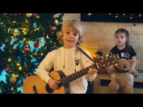 Видео: С Новым годом, Раиса Родионовна! (2022, реж. О.Пинчукова)