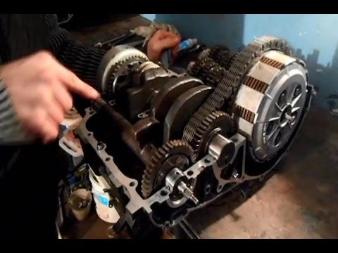 Видео: Сборка двигателя Kawasaki GPZ500S. Часть 1