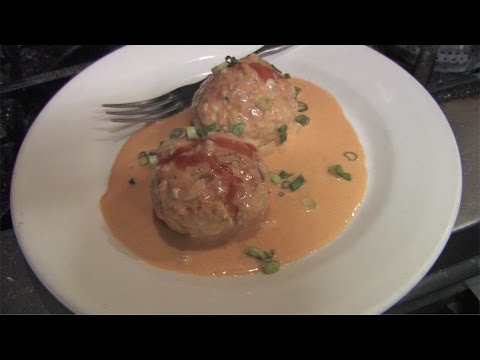 Видео: Фрикадельки из курицы Баффало