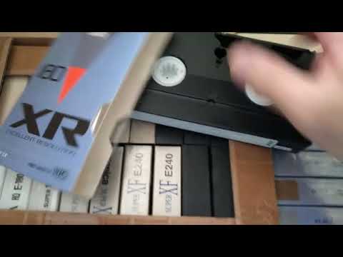 Видео: Бабка за ней банка с Юлы продала видеокассеты.